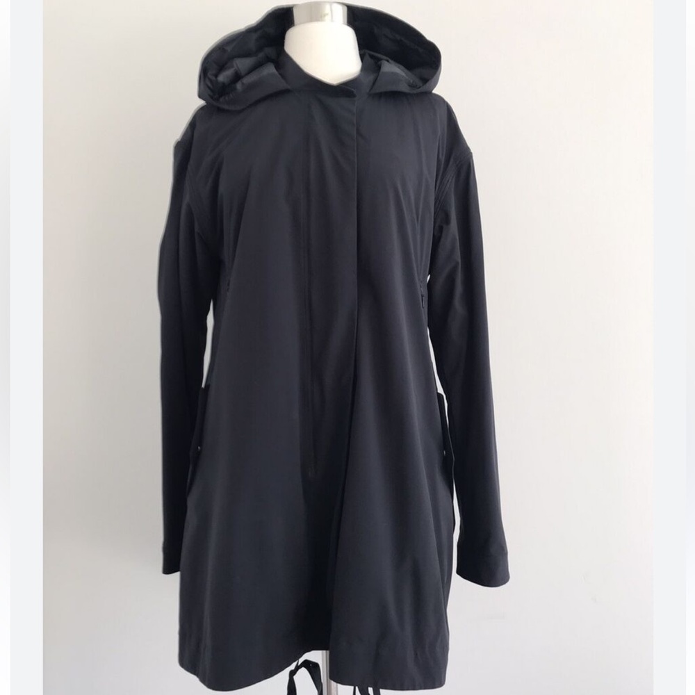 Lululemon rain jacket